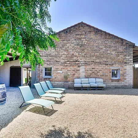 Stunning In With Kitchen Holiday home Vallabregues