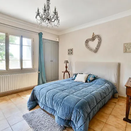 Cozy In Vallabrègues