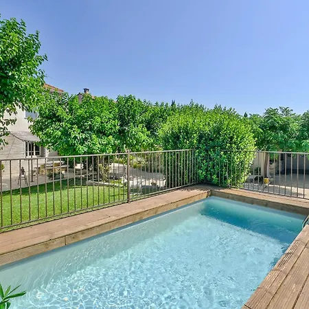Stunning In With Kitchen Holiday home Vallabregues